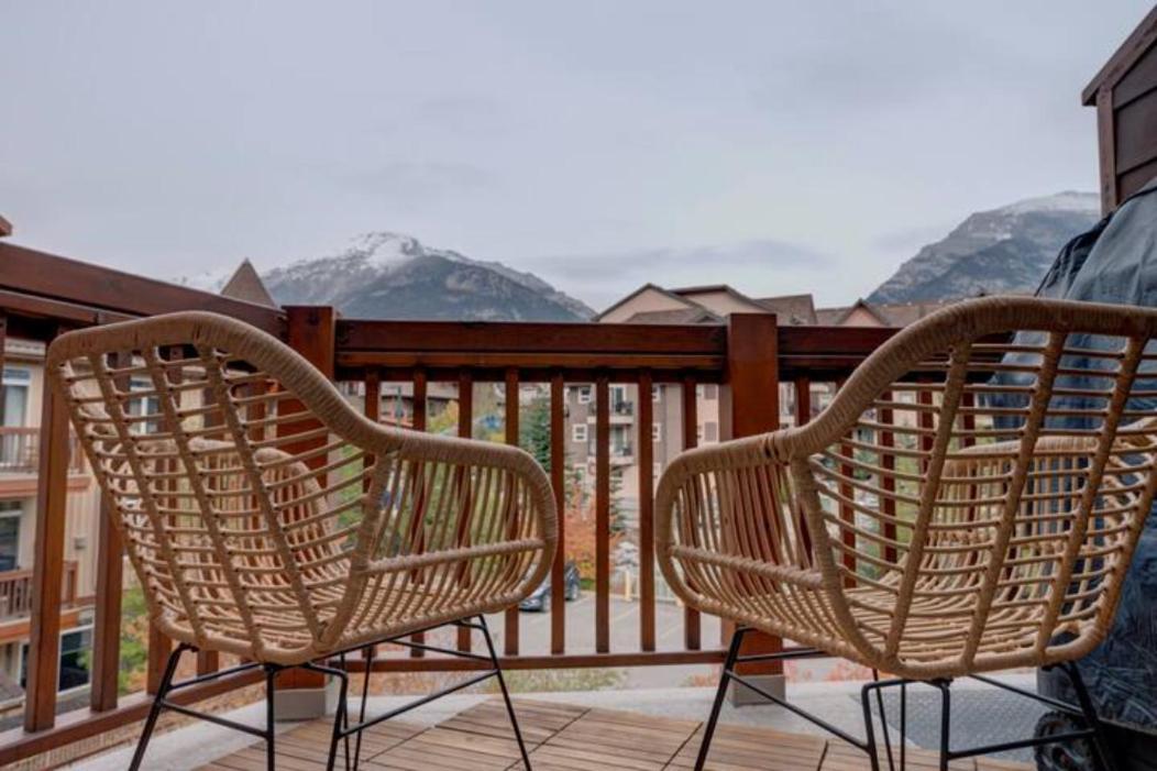 ⭐️ Luxury Mountain View Studio In Canmore ⭐️ Exteriör bild